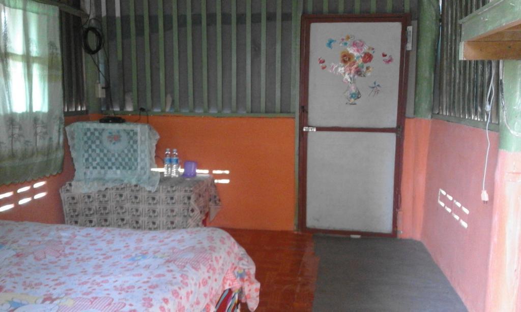 Baan Pai Likit Hotel Екстериор снимка